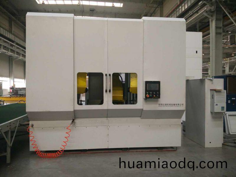 異(yi)型(xing)筦(guan)鋸(ju)切(qie)數(shu)控(kong)機牀